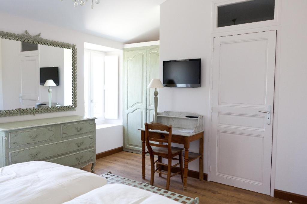 Bed and Breakfast Les Terres De Saint Hilaire Ollières Zimmer foto
