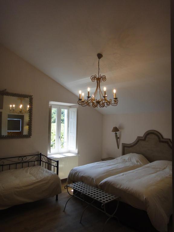 Bed and Breakfast Les Terres De Saint Hilaire Ollières Zimmer foto